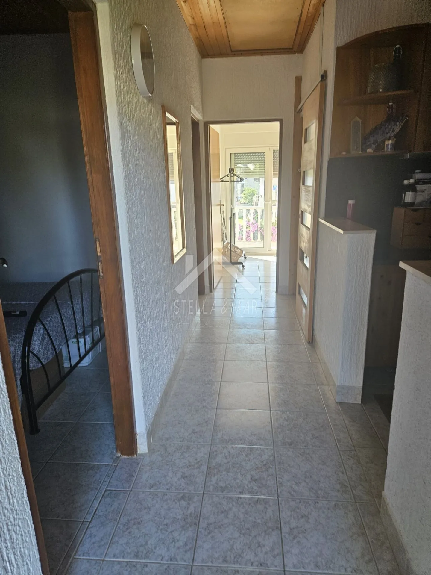 kuća u nizu sa dva apartmana - vir - slika 8