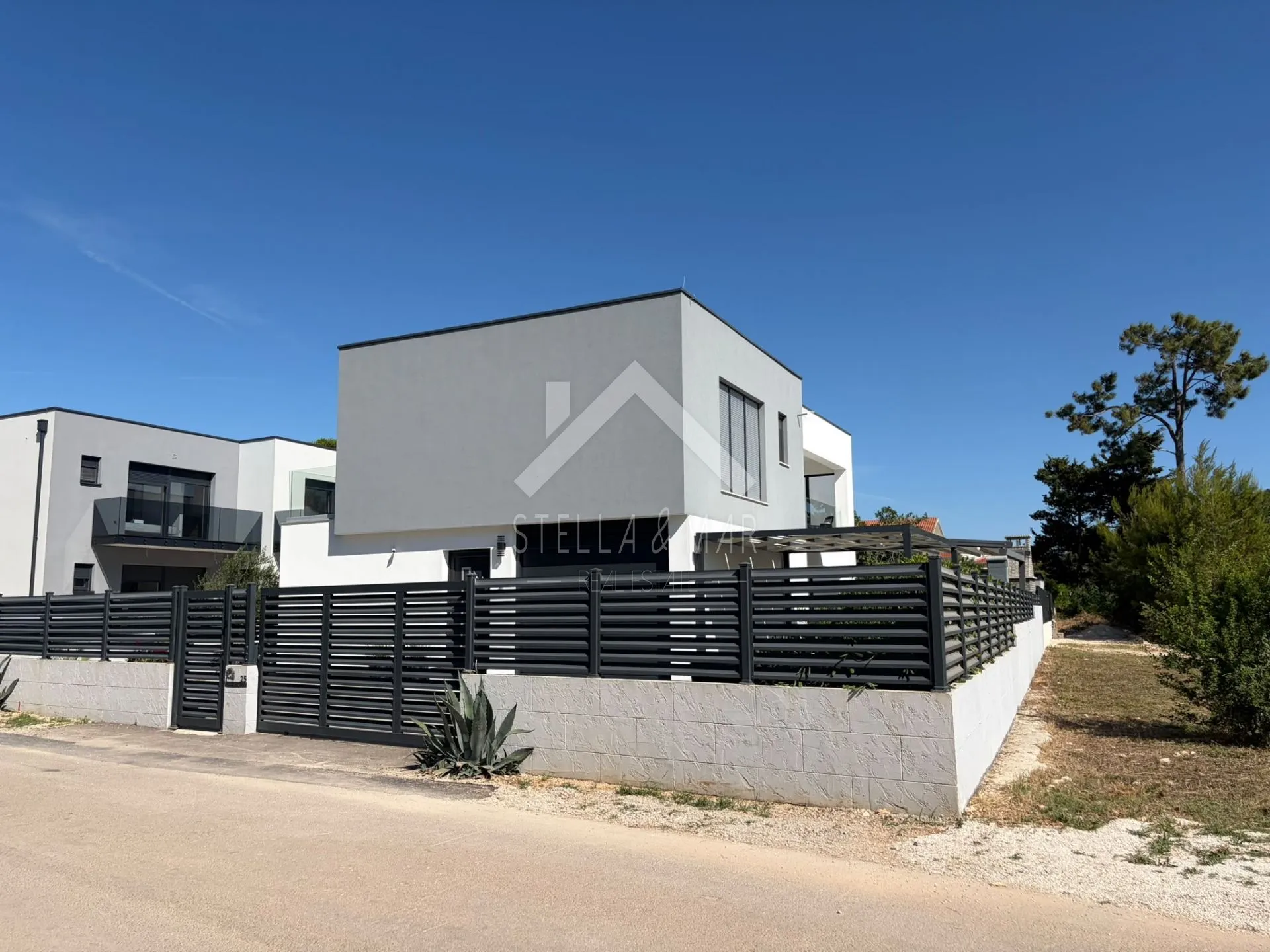 prekrasna villa , prvi red do mora - privlaka - slika 10