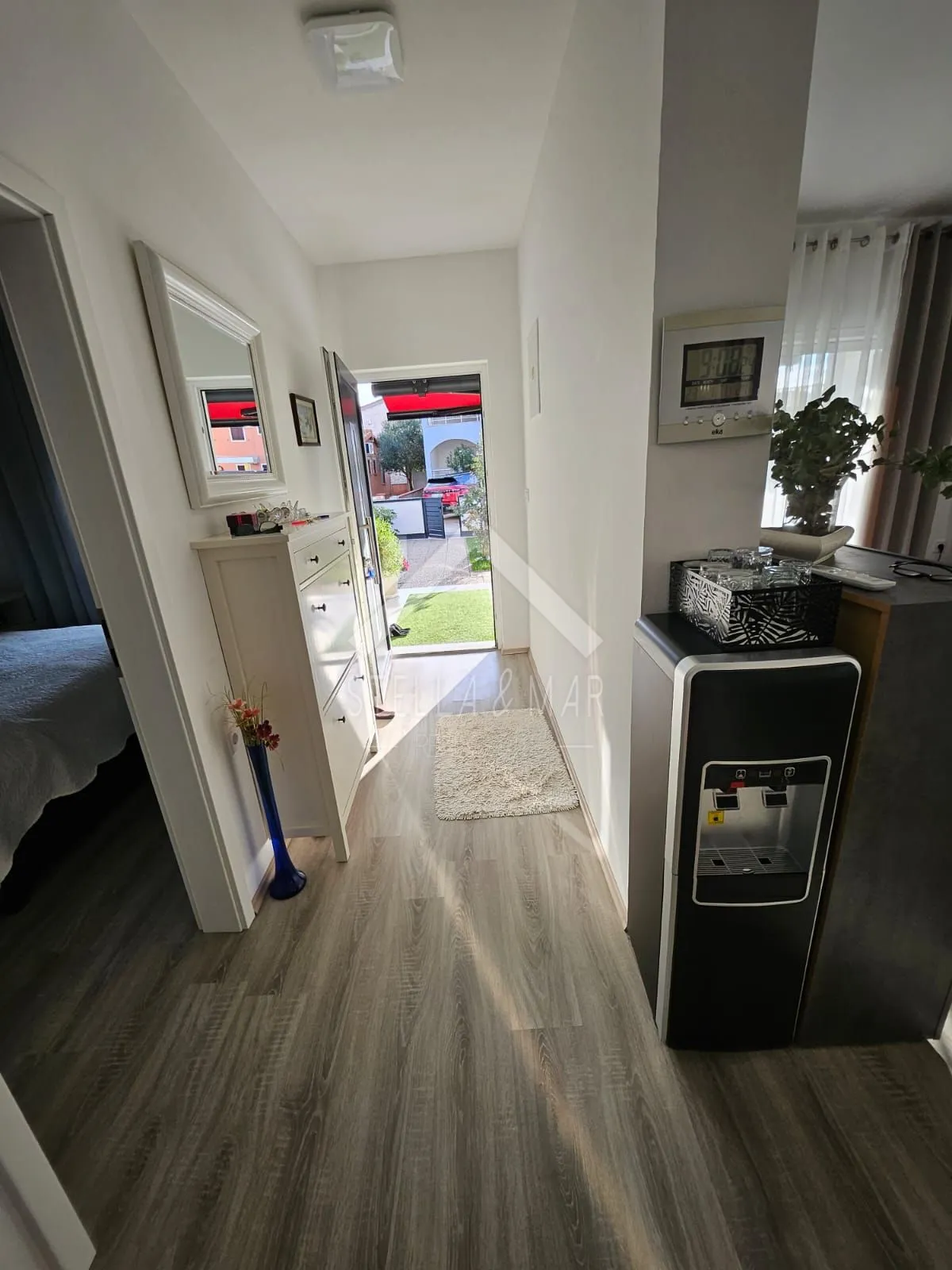 prizemlje kuće sa dva apartmana - vir - slika 7