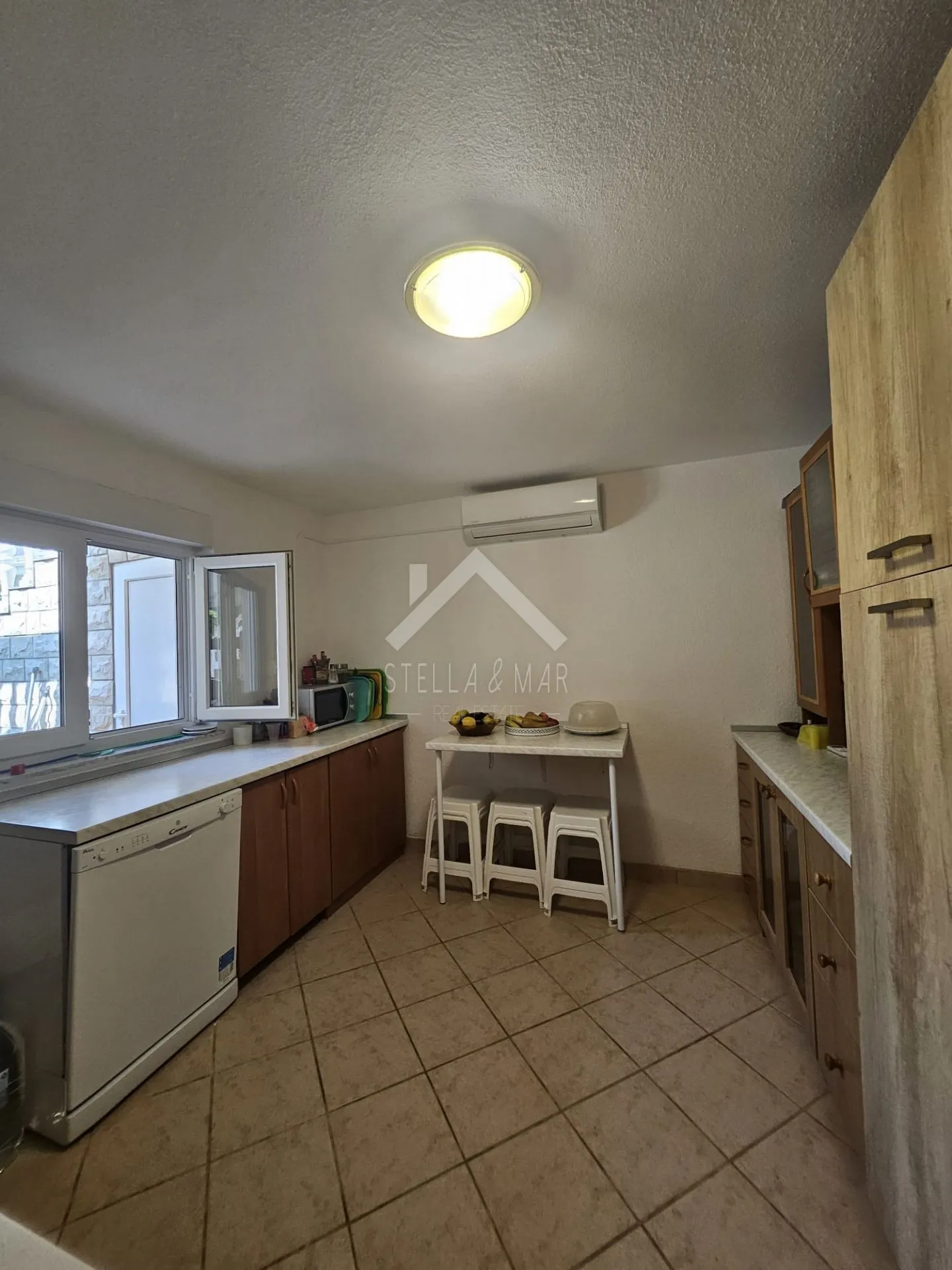 kuća sa 4 apartmana - vir - slika 35