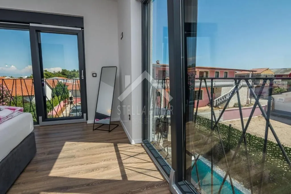 villa sa bazenom, miran predio - vir - slika 20