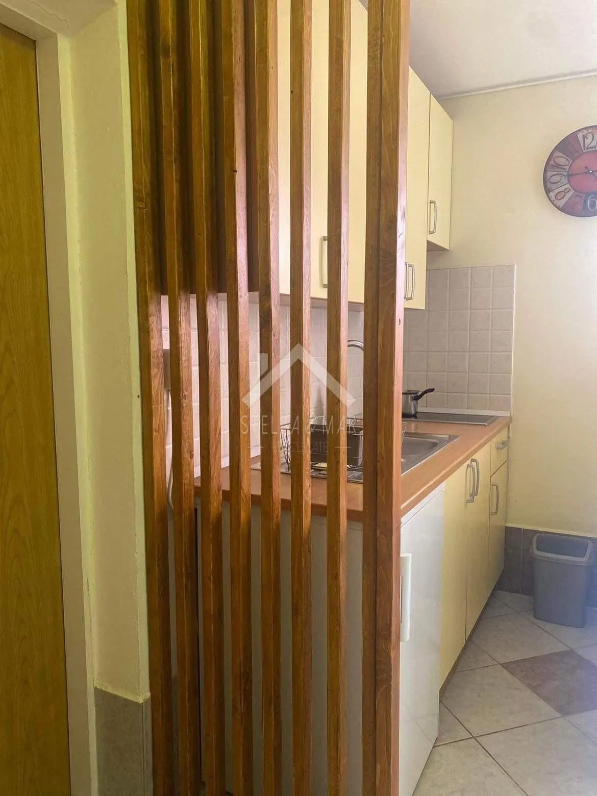 kuća sa 4 apartmana, neposredna blizina mora - vir - slika 49