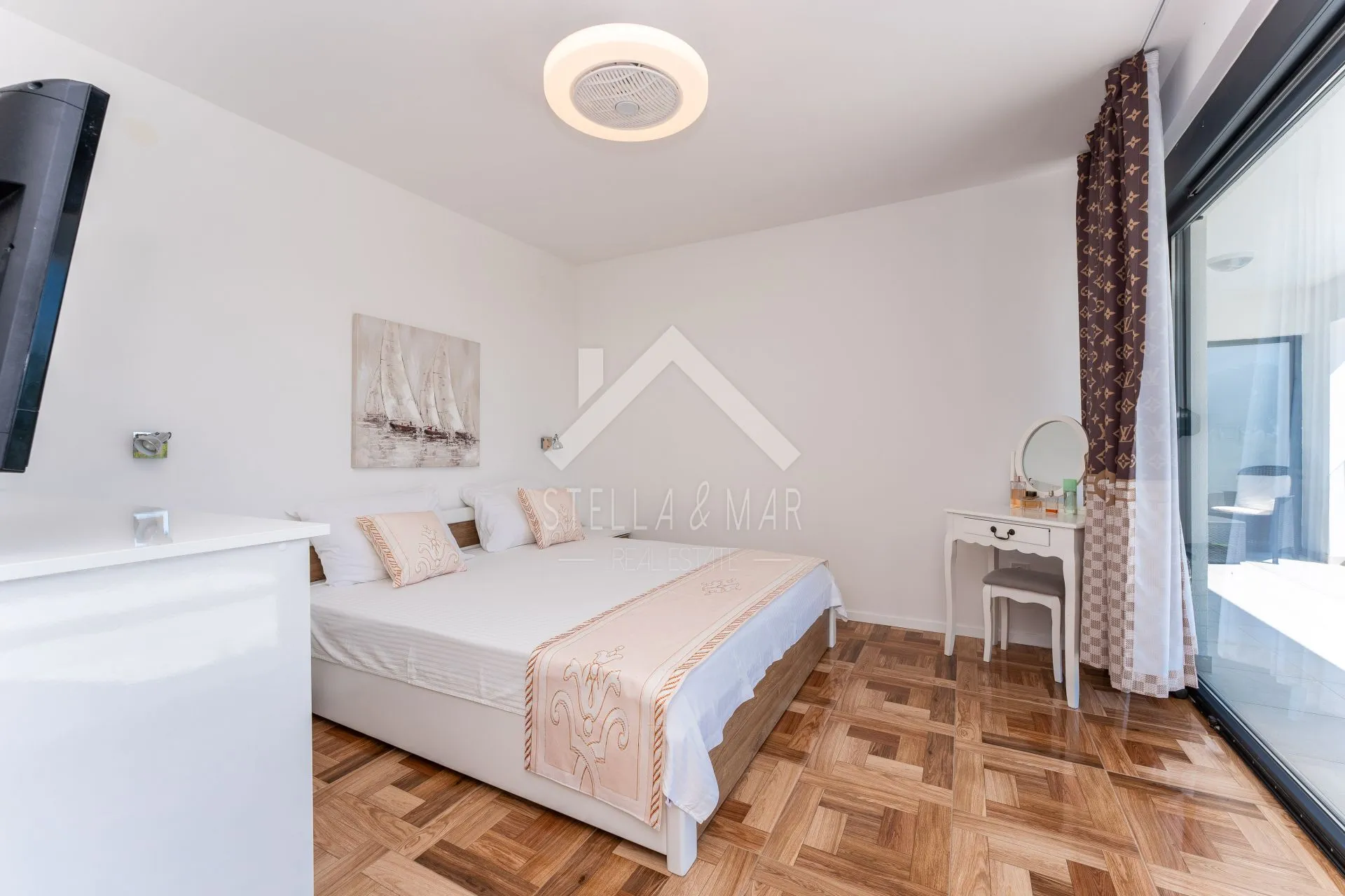 prekrasna villa , prvi red do mora - privlaka - slika 55