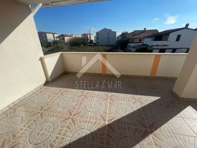 kuća sa 4 apartmana, 50m od mora - nin - slika 31