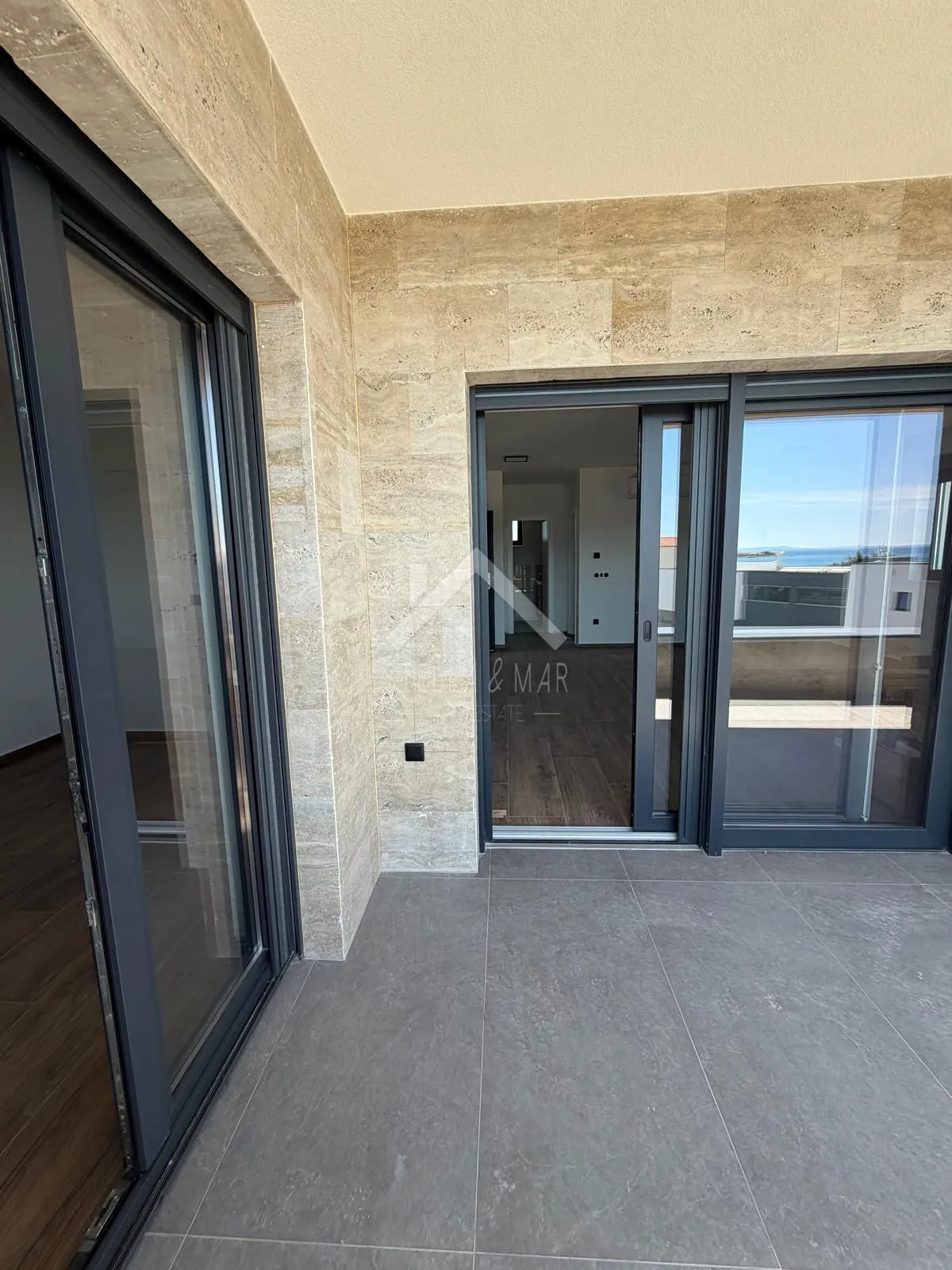 trosobni apartman pored plaže - vir - slika 7