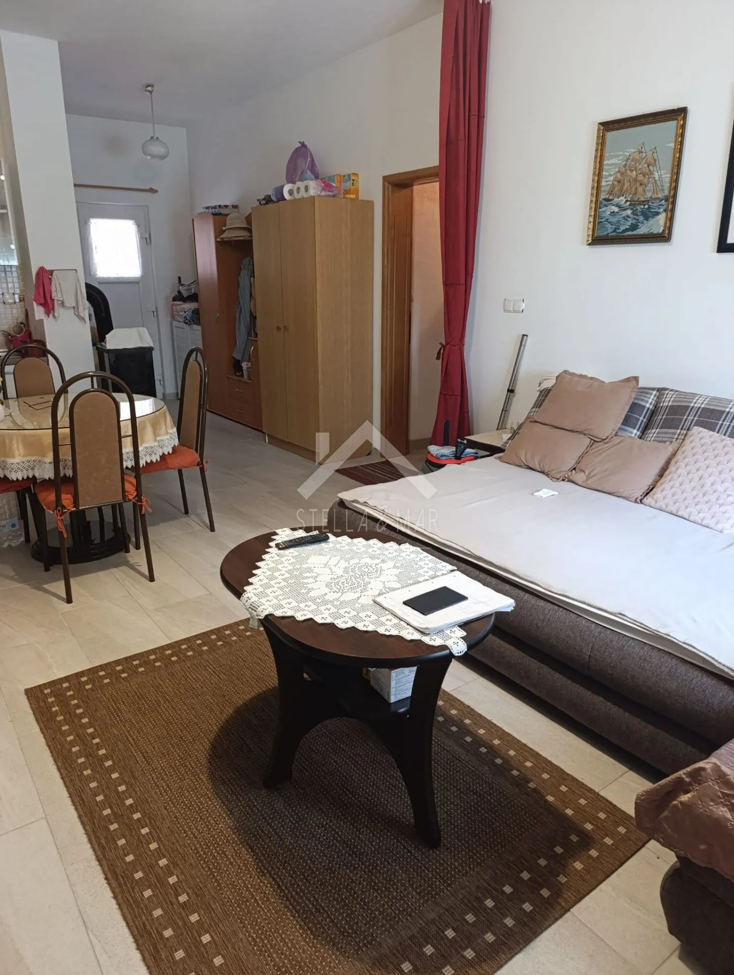 kuća sa 4 stana, garaža, prostrana okućnica - zukve, vrsi - slika 32