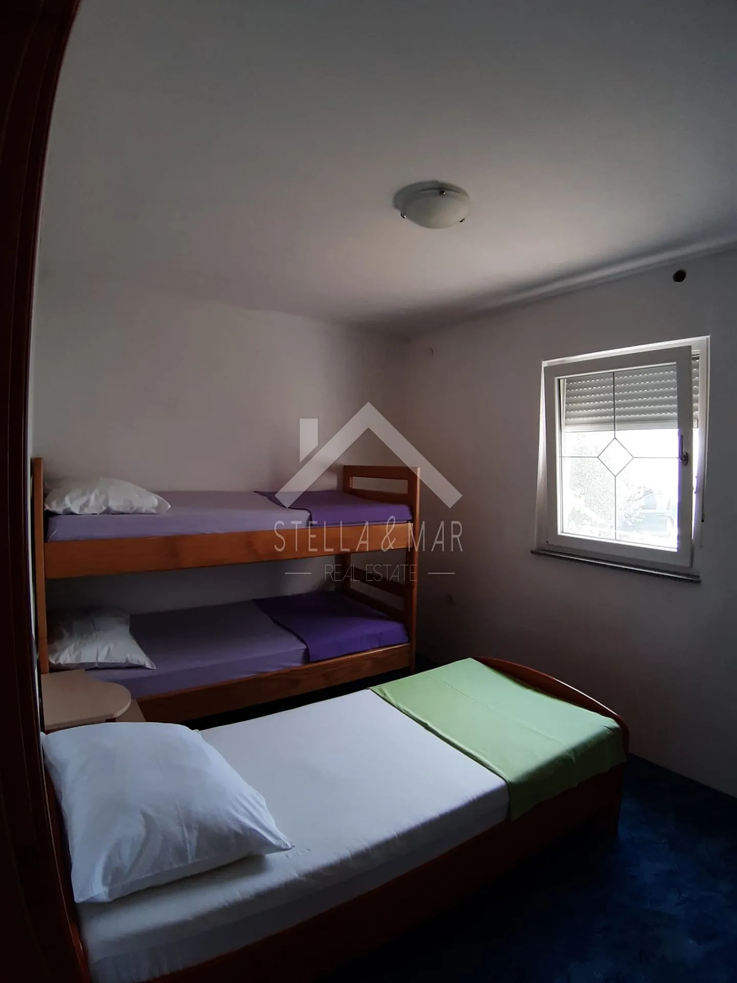 kuća sa 4 apartmana - vir - slika 11