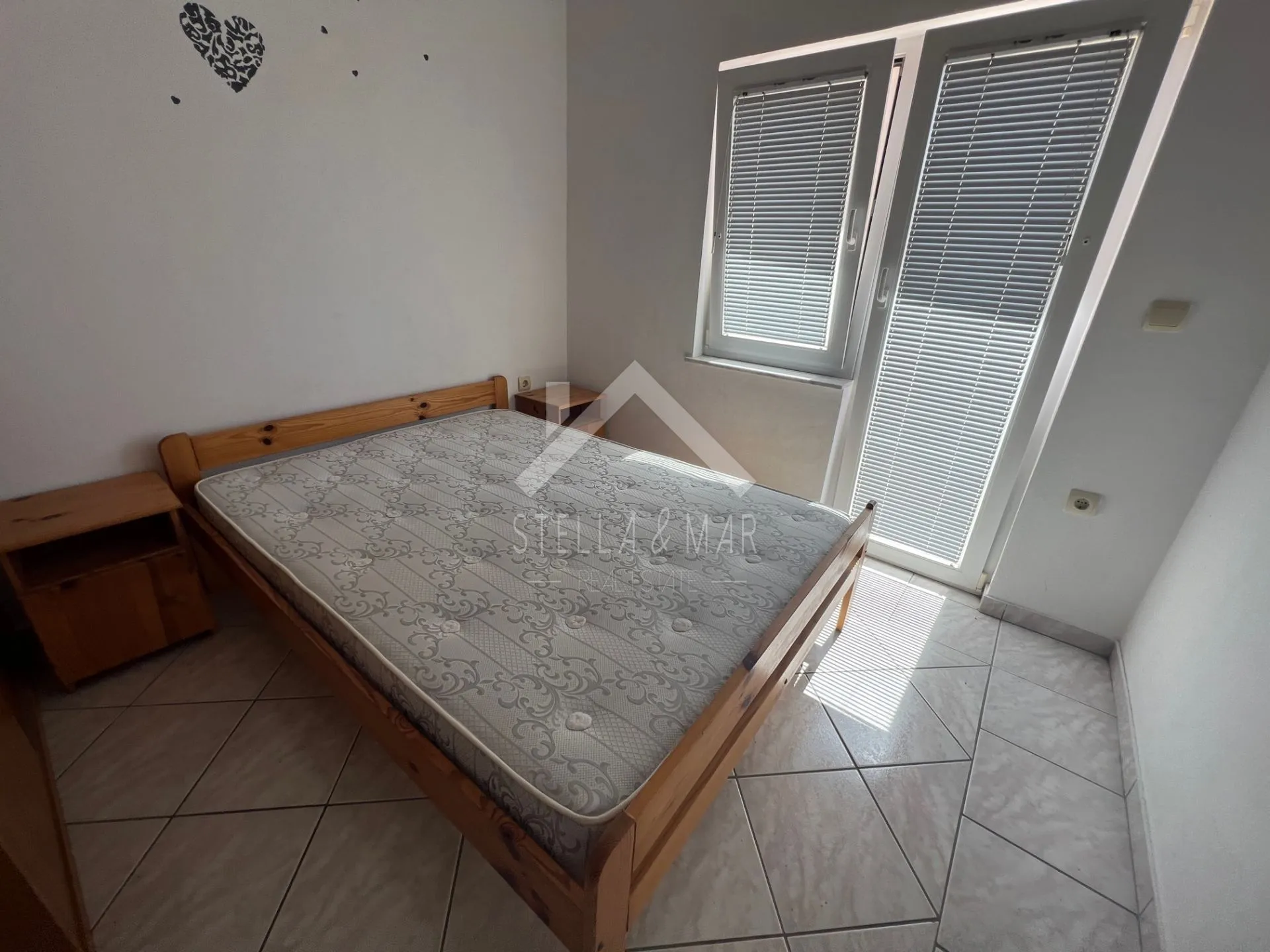 kuća sa 4 apartmana, 50 metara od mora - vir - slika 11