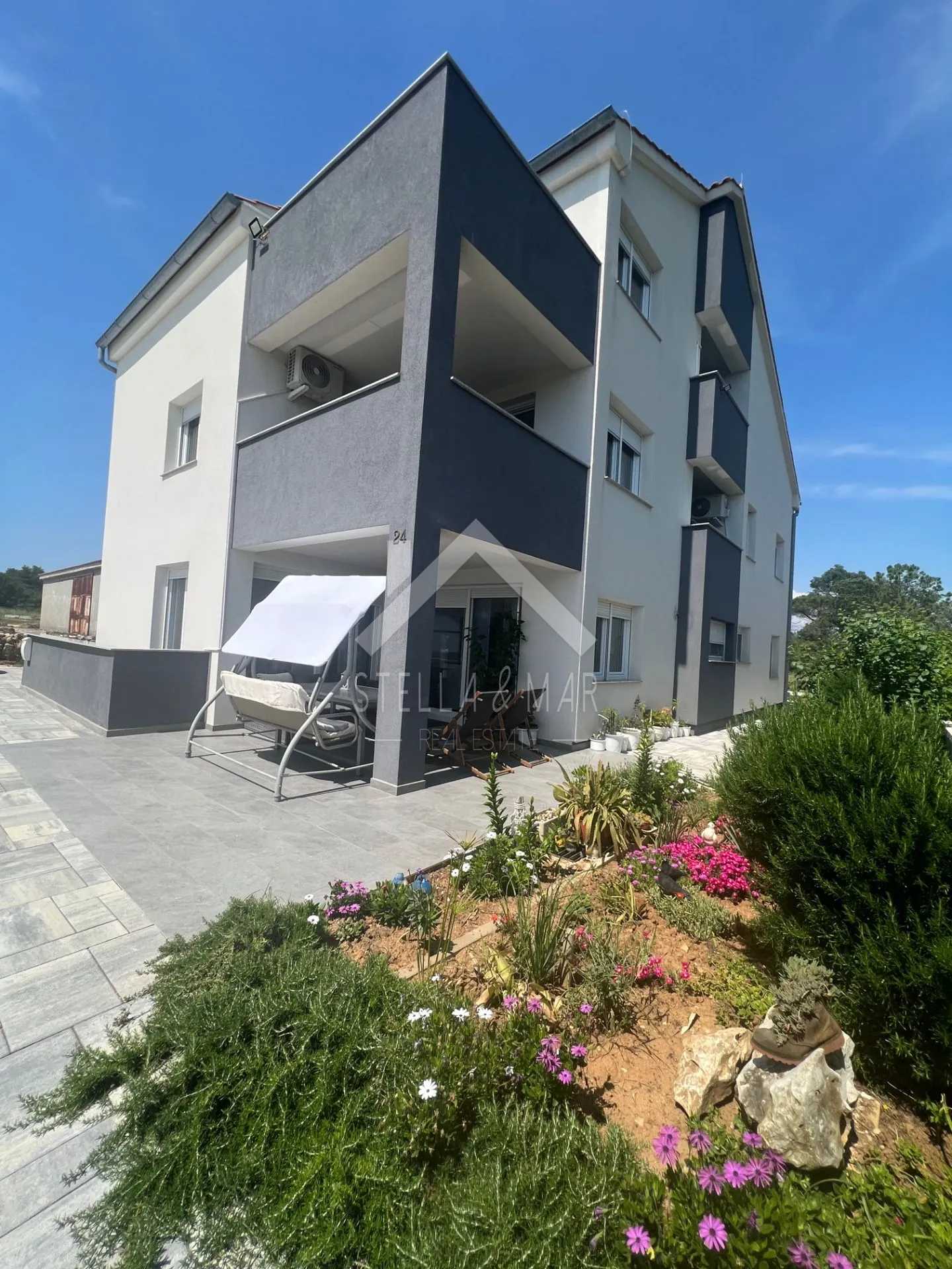 Kuća sa 5 apartmana sa pogledom na more - Vir