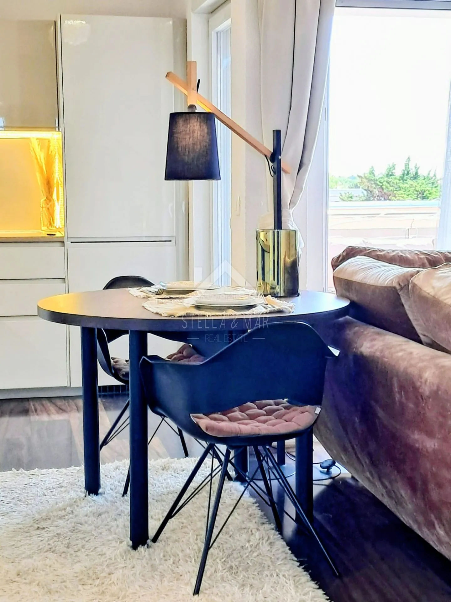 moderan dvosobni apartman - vir - slika 9