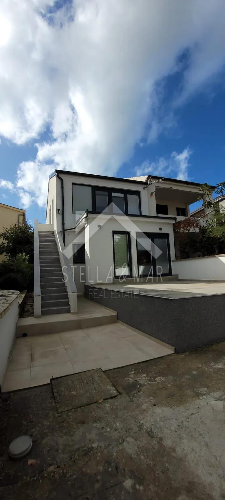 dvojna kuća sa dva apartmana -vir - slika 3