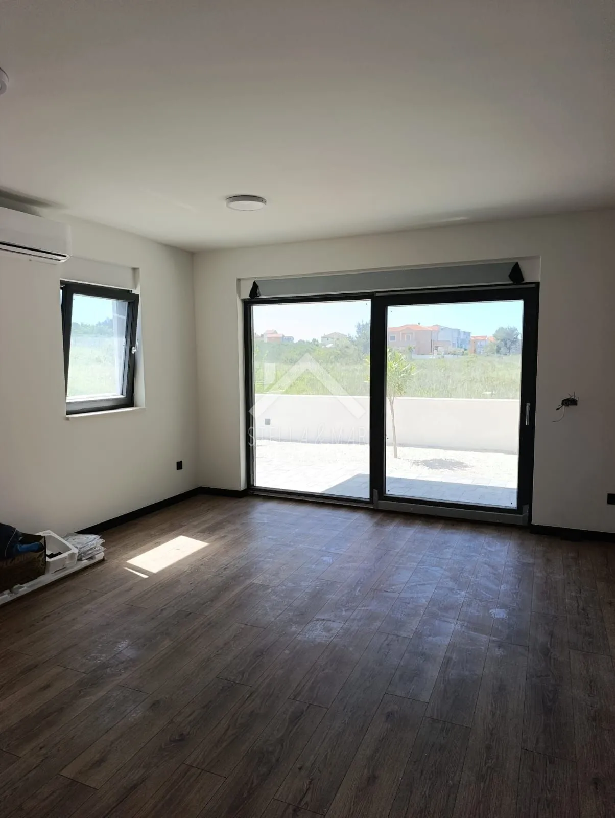dvosobni apartman sa vrtom u novogradnji, privlaka - slika 7
