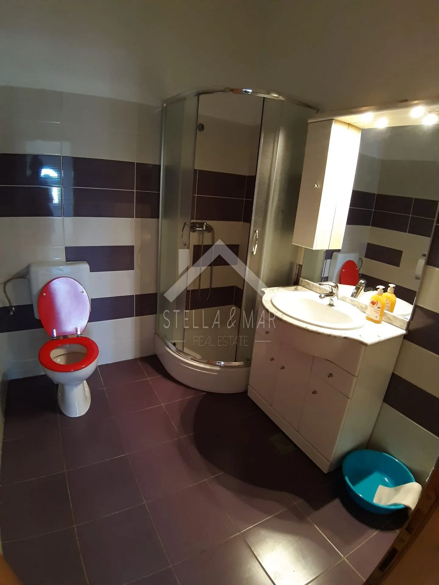 kuća sa 4 apartmana - vir - slika 20