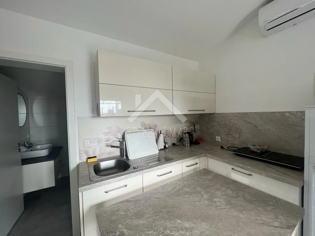 kuća sa 4 apartmana sa pogledom na more - vir - slika 44