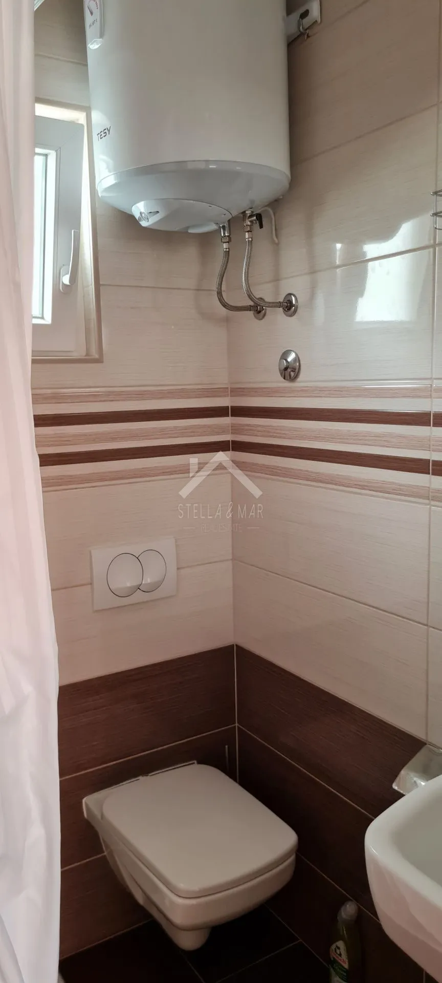 kuća sa 4 apartmana, južna strana - vir - slika 31