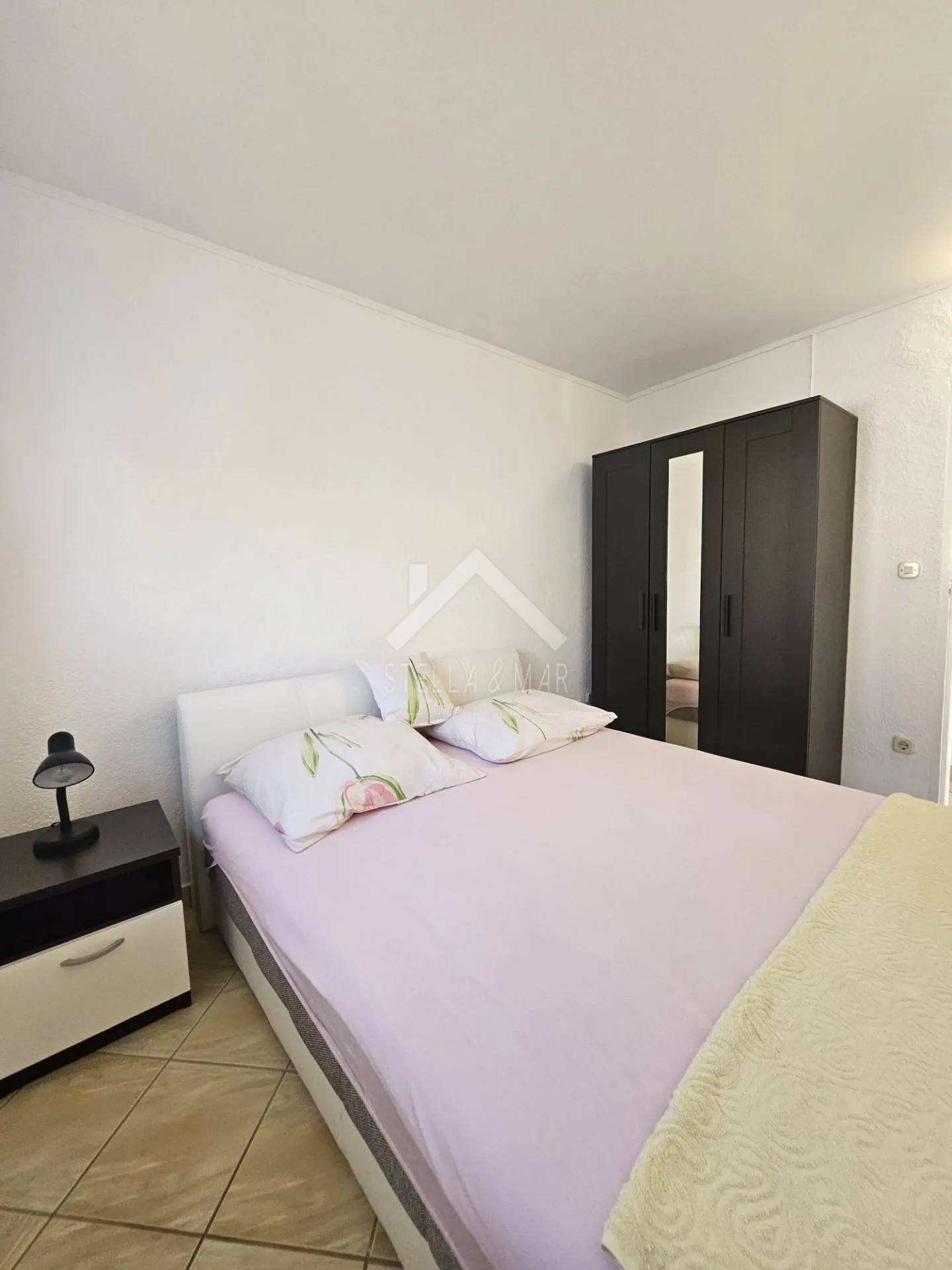 kuća sa 4 apartmana - vir - slika 12