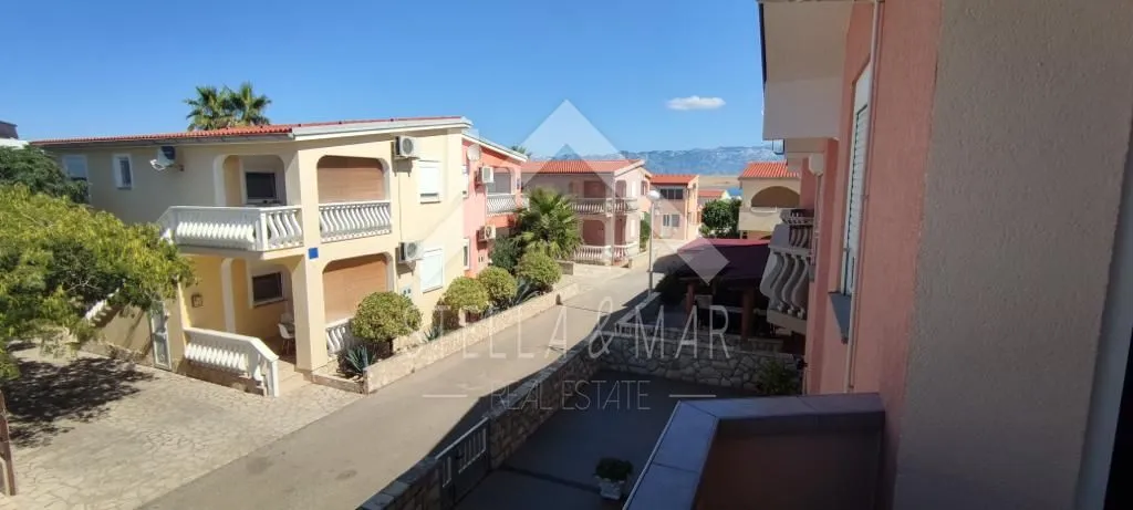 stambeno poslovni objekt sa 7 apartmana - vir - slika 34