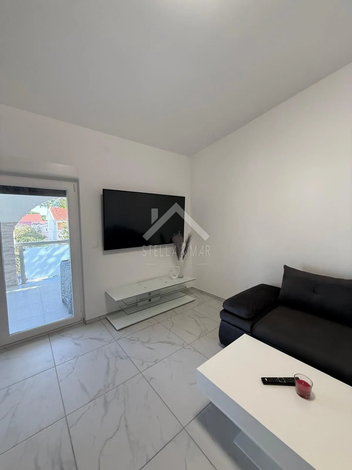 prekrasna kuća sa 3 apartmana - vir - slika 33