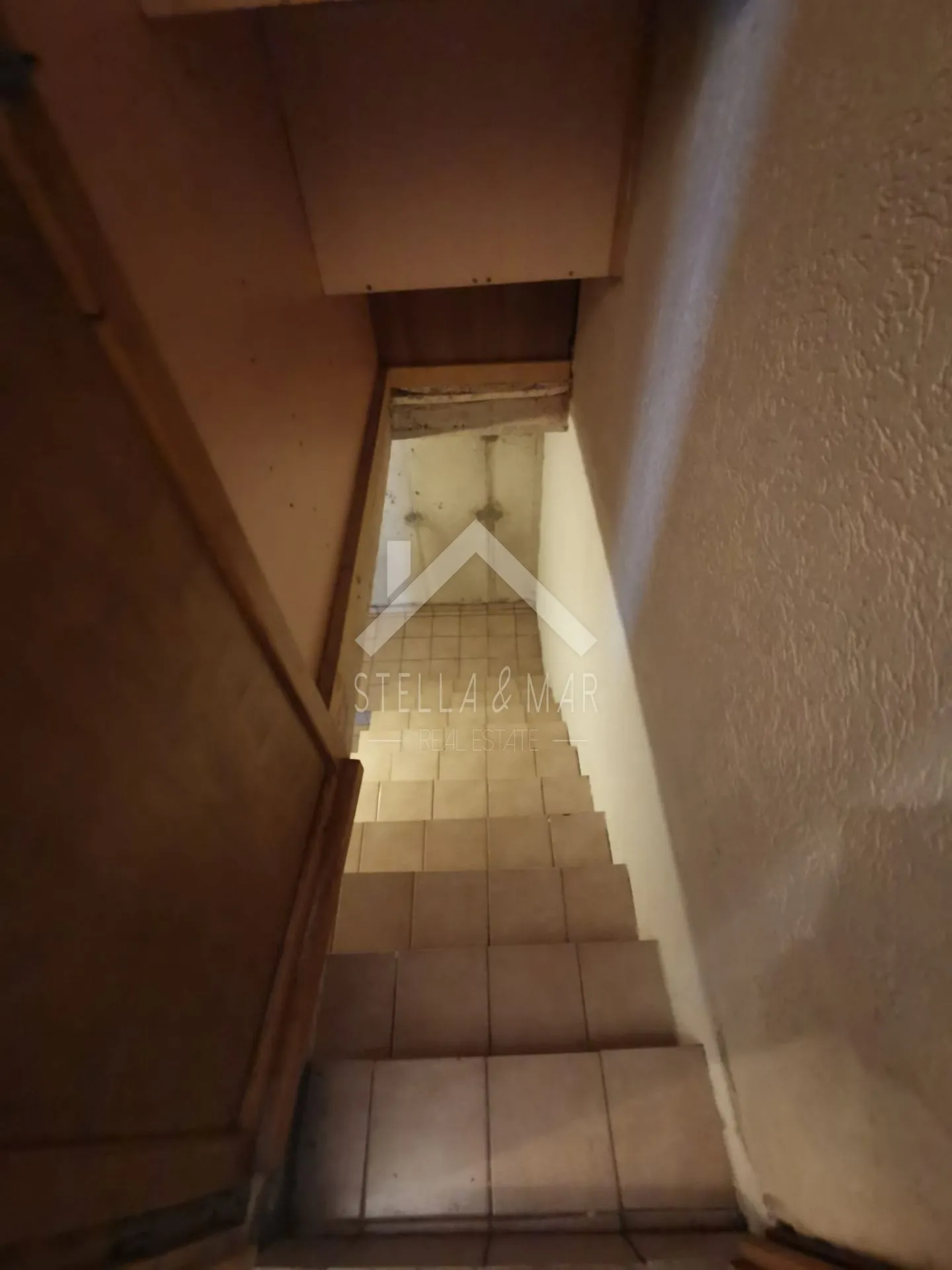 kuća sa 5 apartmana, garaža, podrum - vir, centar - slika 39