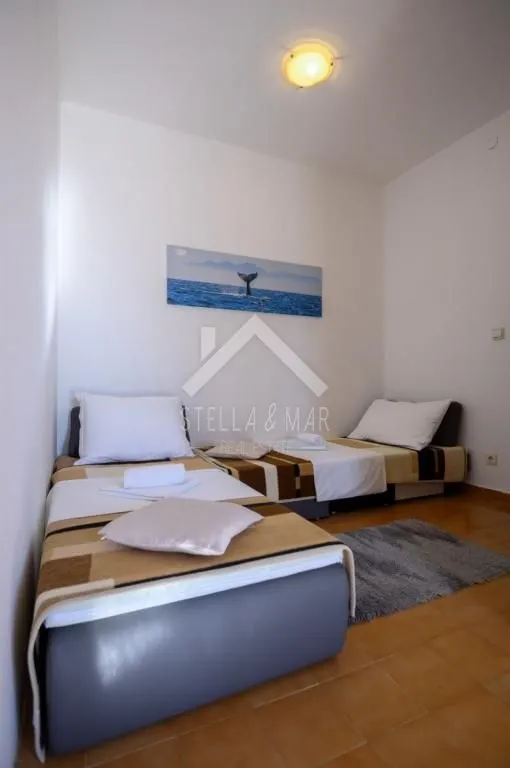 apartmanska kuća, velika okućnica 80m do mora - privlaka - slika 16