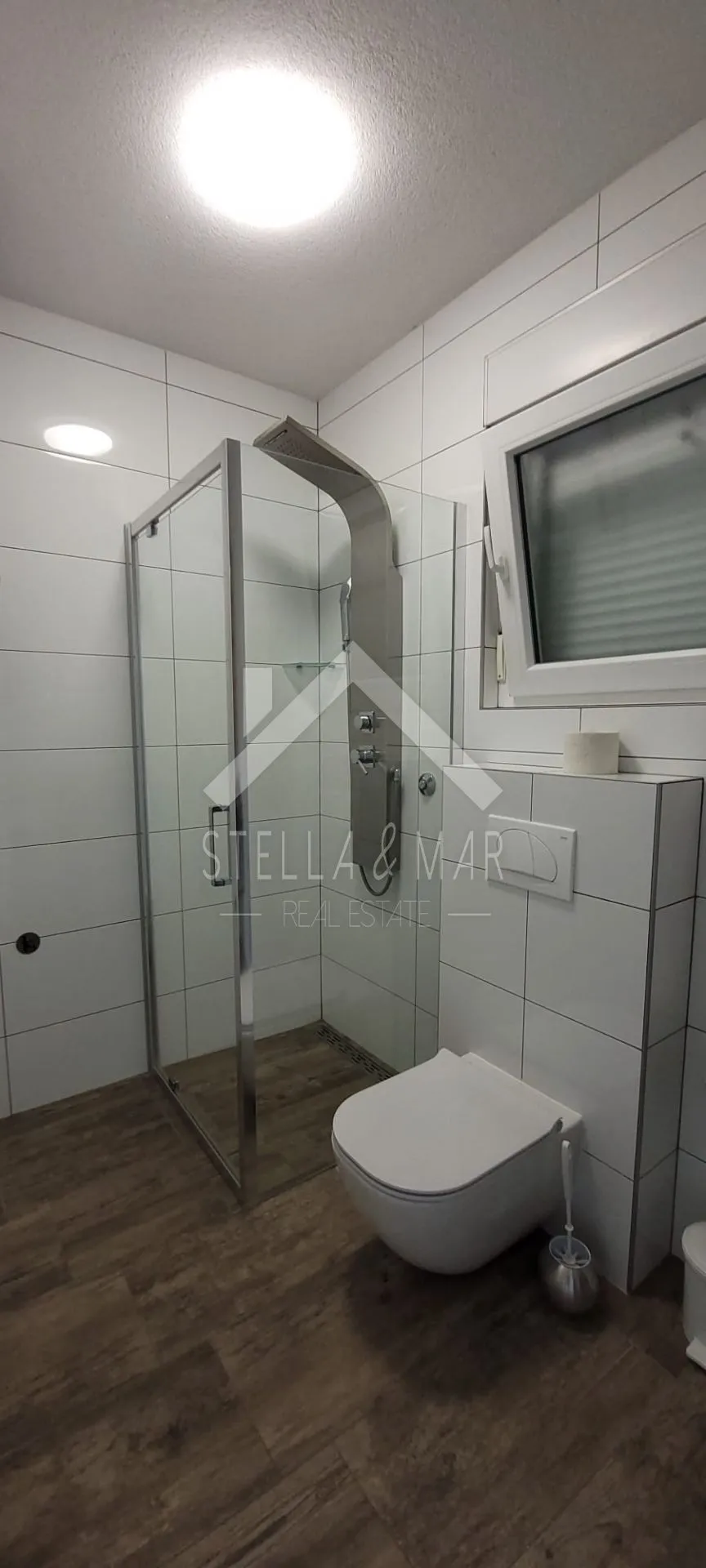 kuća sa 5 apartmana sa pogledom na more - vir - slika 19