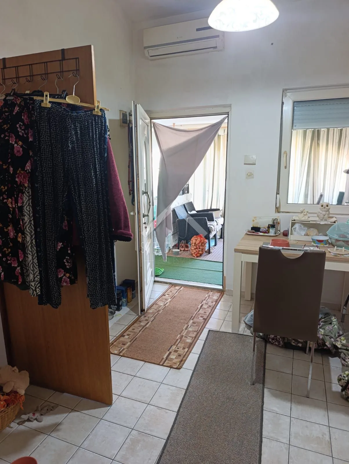 dvosobni apartman, 200m do mora - vir - slika 8