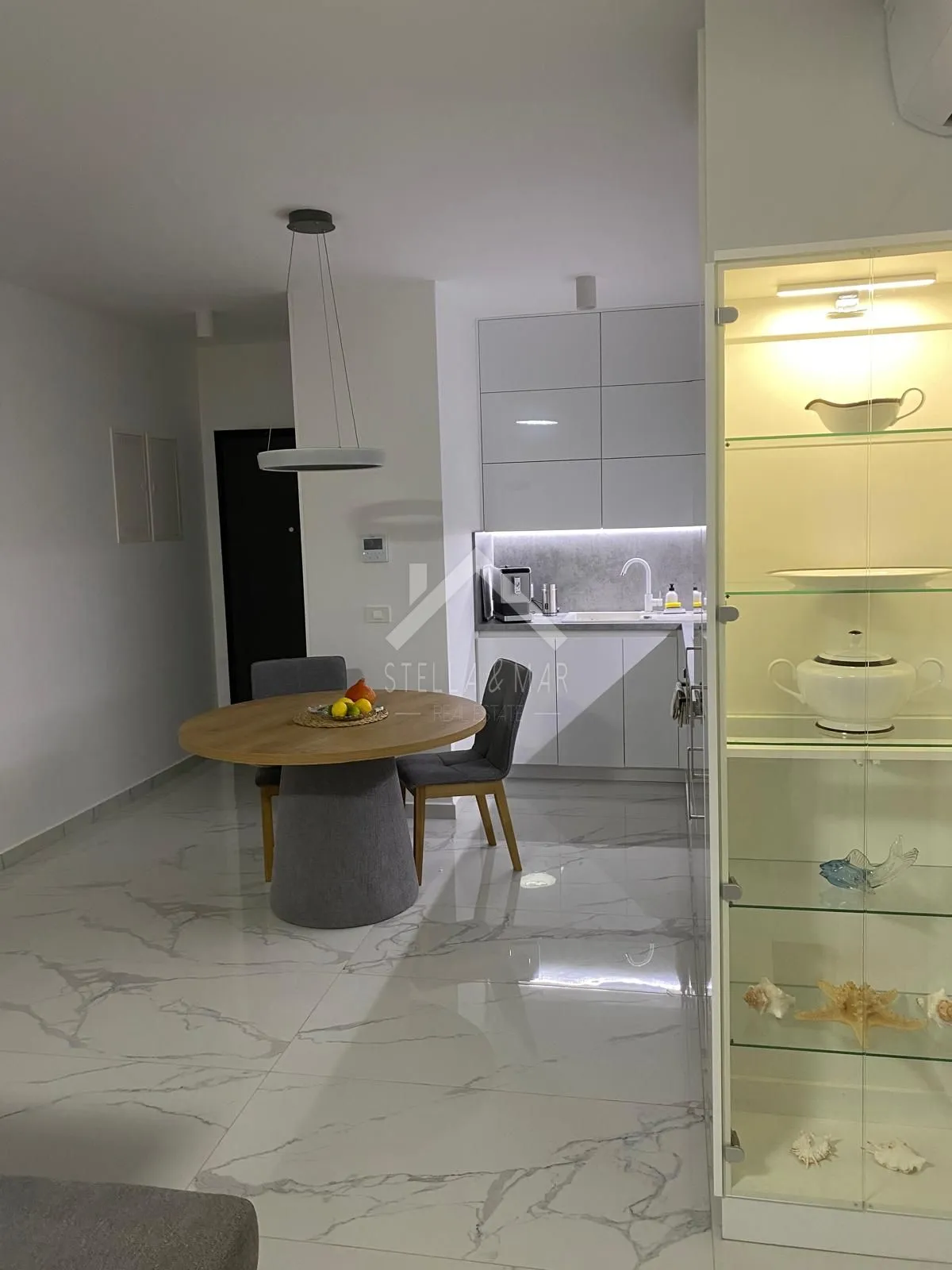 moderan dvosobni apartman sa vrtom - privlaka - slika 5