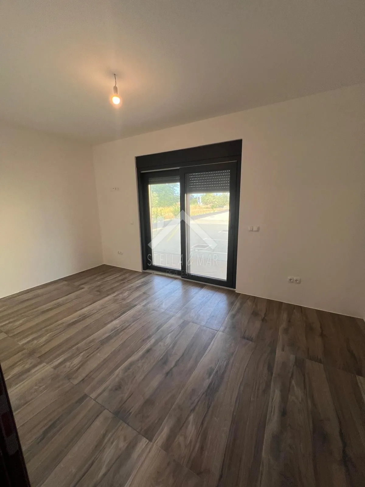dvosobni apartman sa vrtom - privlaka - slika 13