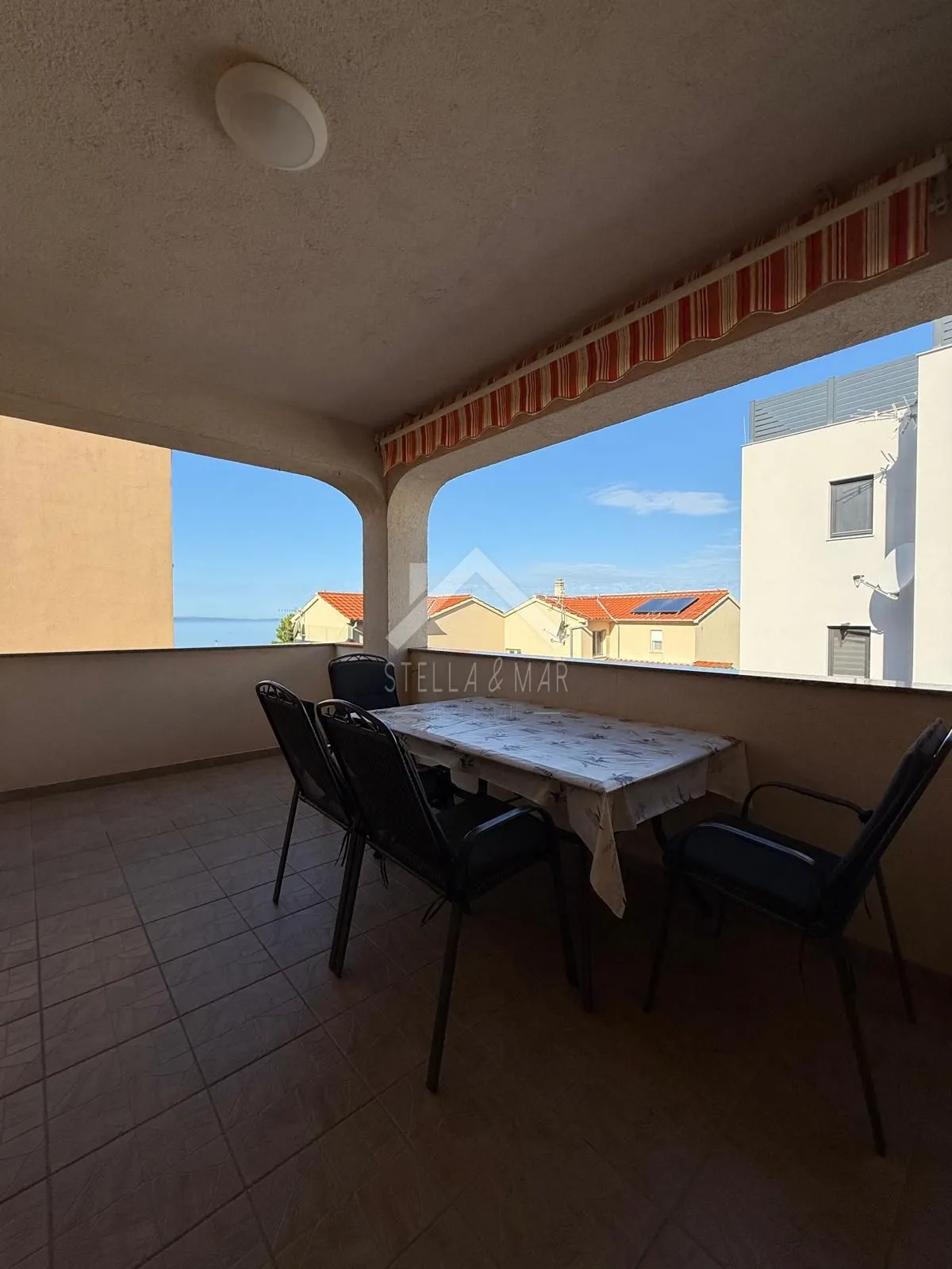 prekrasan apartman 50m do mora i plaže - vir - slika 4