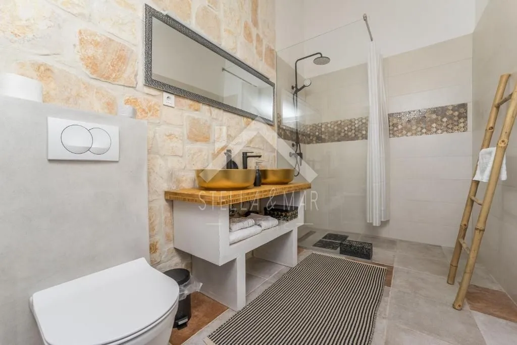 vila sa bazenom - zaton - slika 30