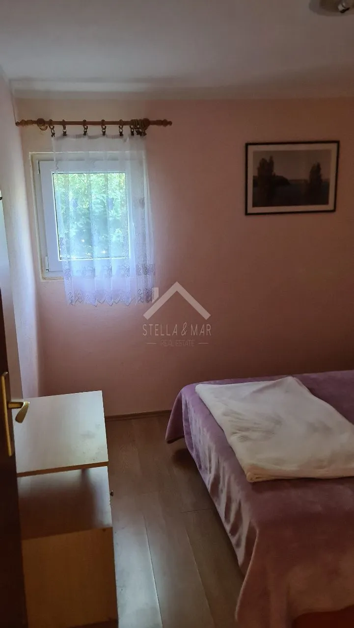 kuća i zemljište prvi red uz more - rtina - slika 27