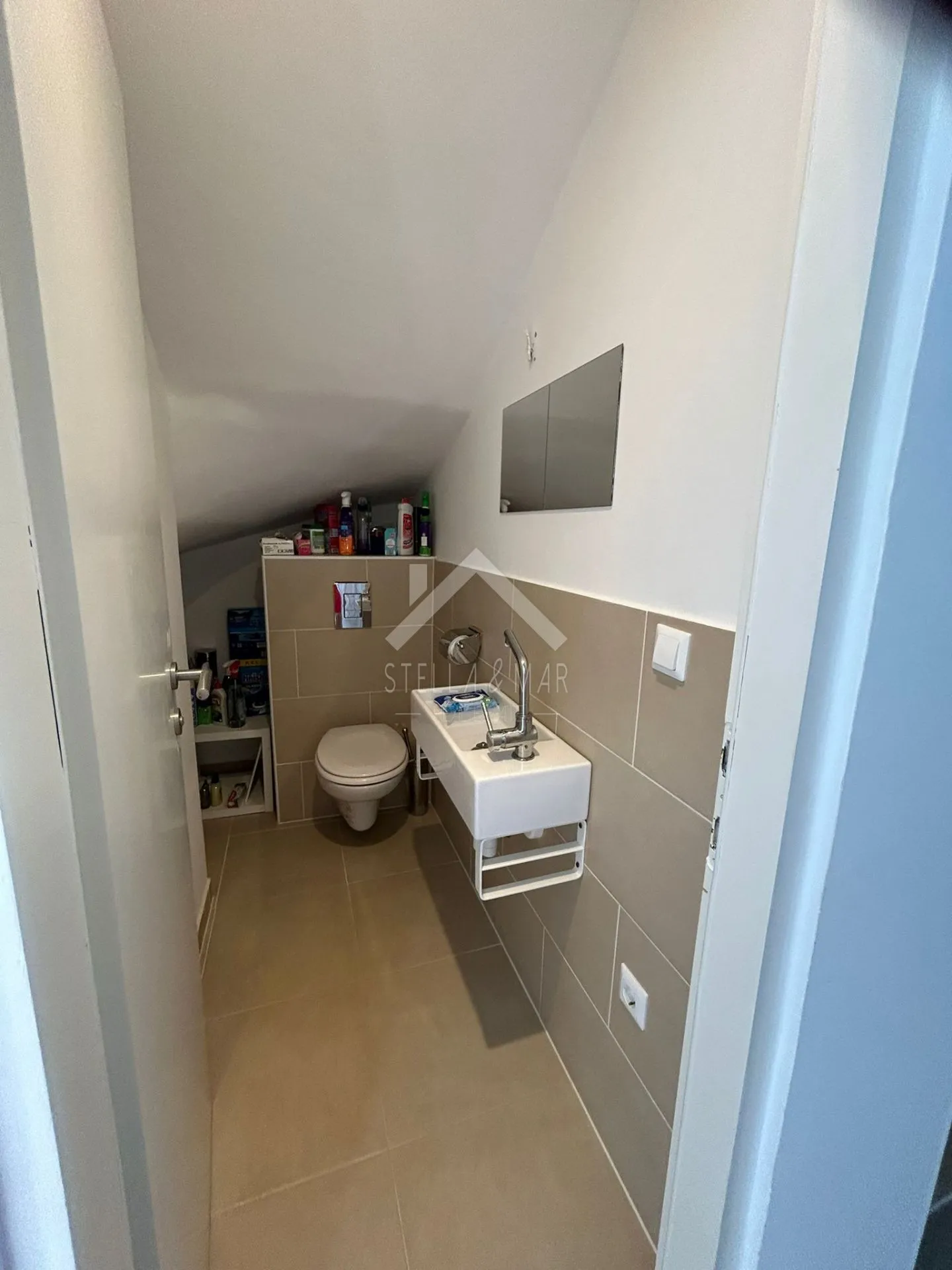 kuća sa dva apartmana, prvi red do mora - vir - slika 16