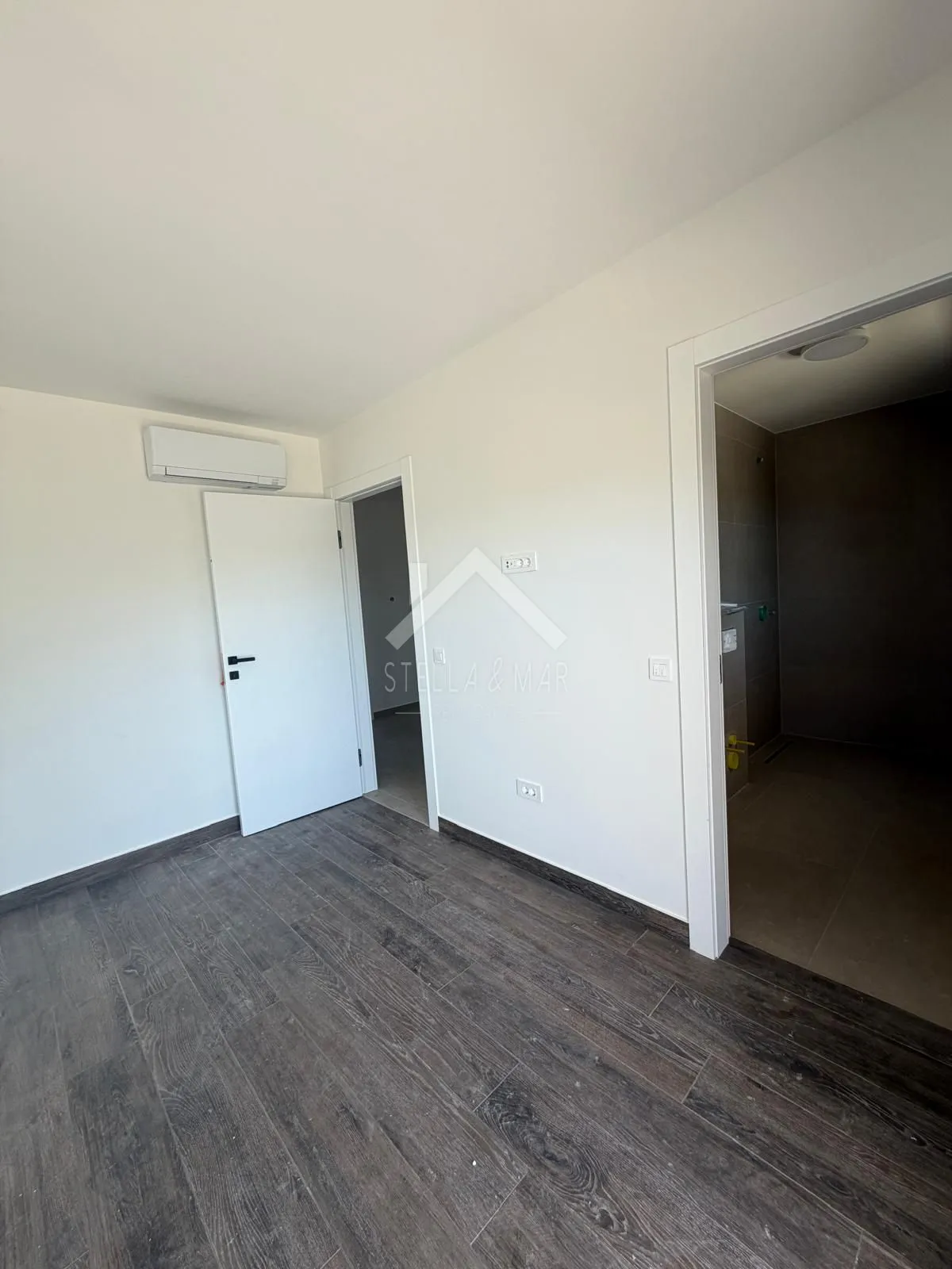 moderna, vrlo komforna vila sa bazenom 150m do mora - vir - slika 23