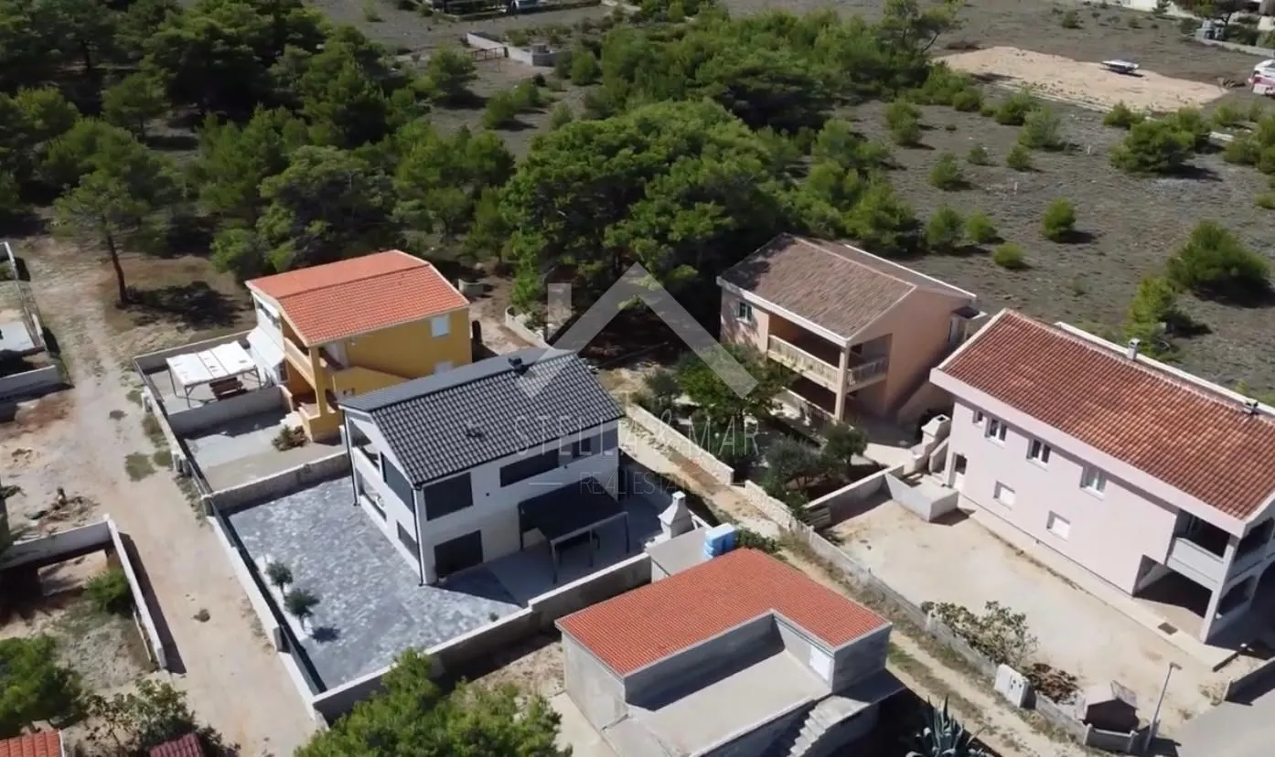 predivna, nova, moderno uređena kuća sa pogledom - vir - slika 31