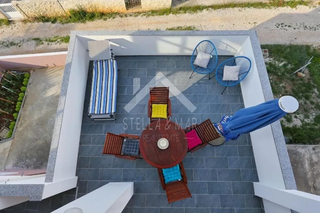 apartmanska kuća, novouređena, pogled na more - vir - slika 39