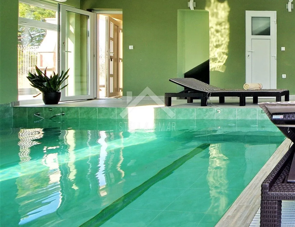 prekrasna villa sa bazenom - vir - slika 6