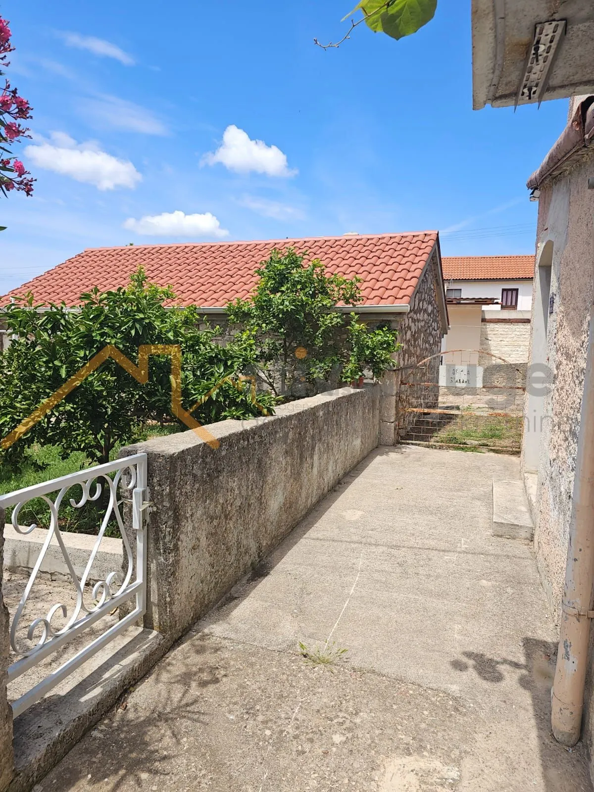 kuća, ugljan, ulica gruh 132 m2 - slika 9