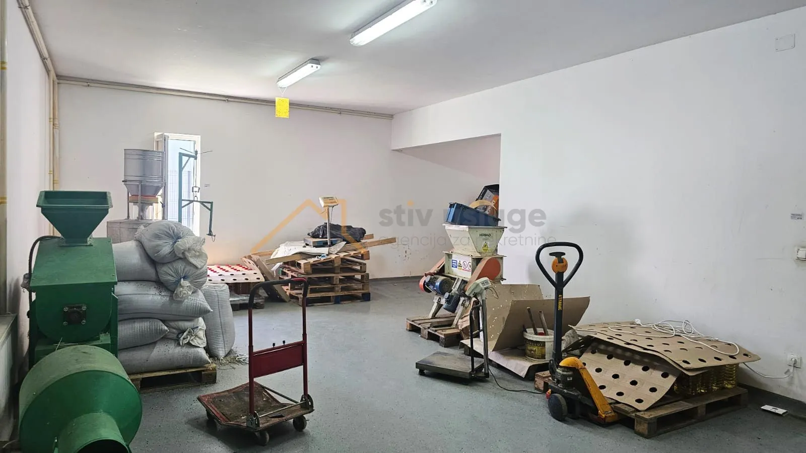 poslovna – proizvodna zgrada, dugo selo, štefanovićeva ulica 235 m2 - slika 10