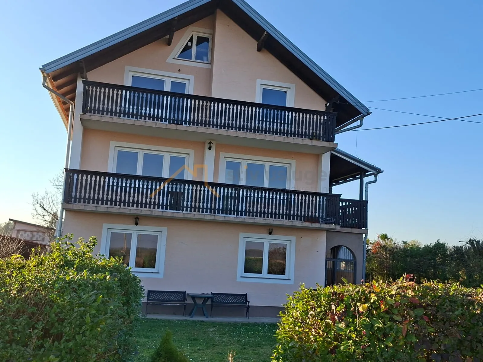 kuća, rugvica, posavska ulica 270 m2 - slika 2
