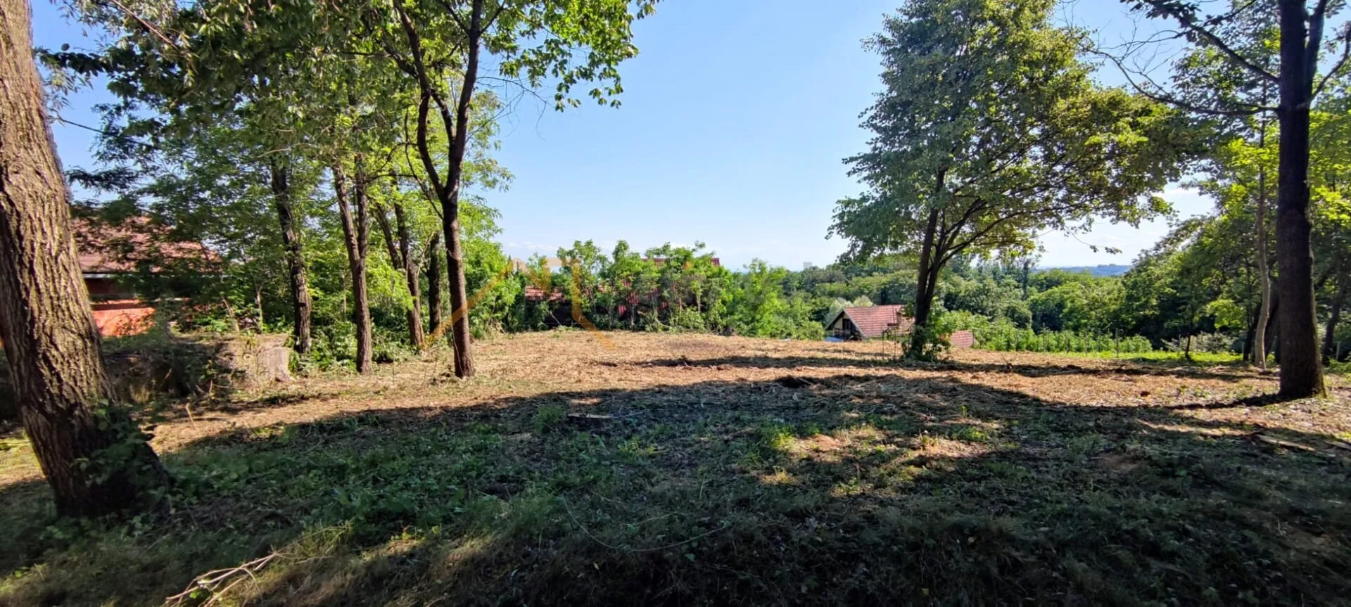 parcela 1.094 m² s građevinskom dozvolom za vikendicu – hrebinec - slika 6