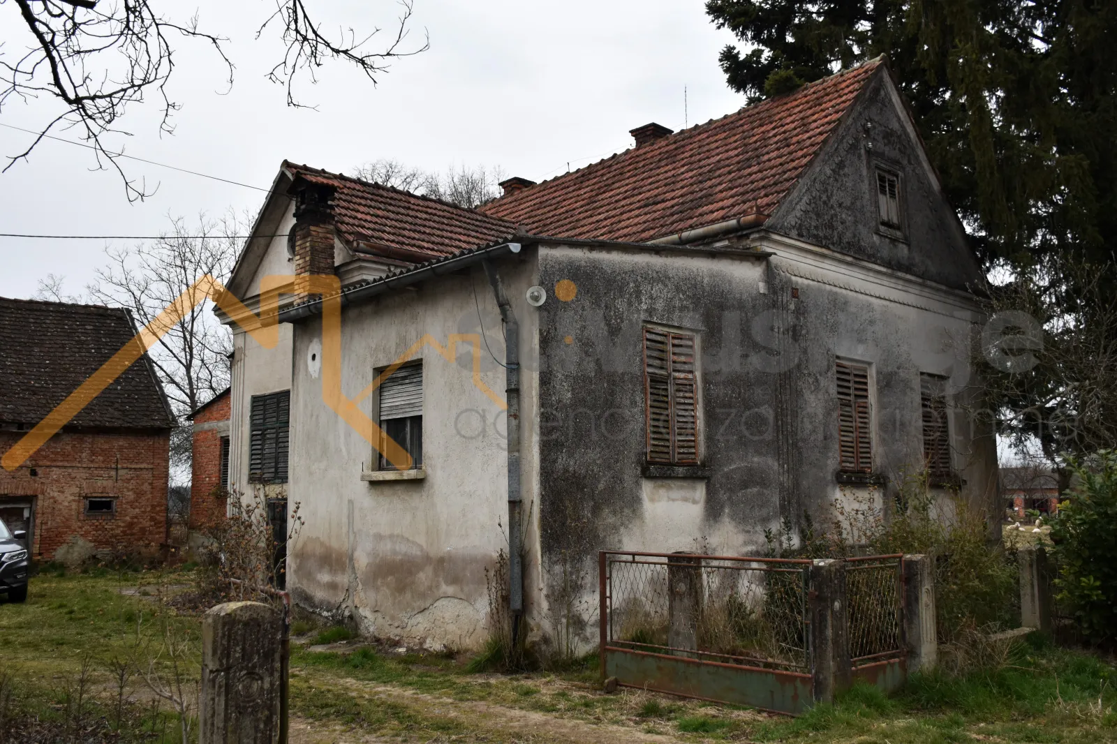 prodaja, kuća sa 2 štale, pomoćnom zgradom i oranicom, lupoglav, - slika 4