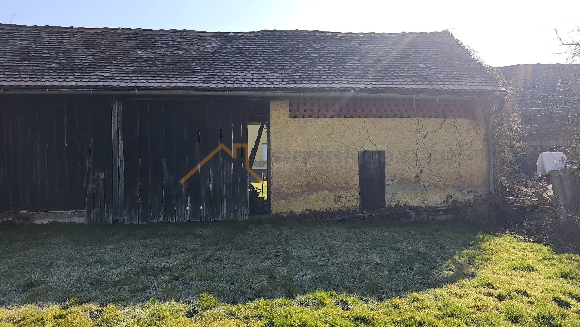 kuća, dugo selo, ulica josipa predavca 200 m2 - slika 7