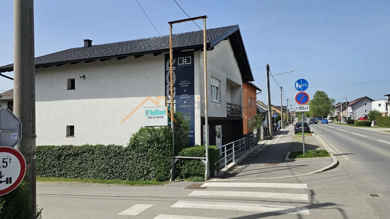 samostojeća kuća, centar dugog sela, zagrebačka ulica, 200 m2 - slika 2