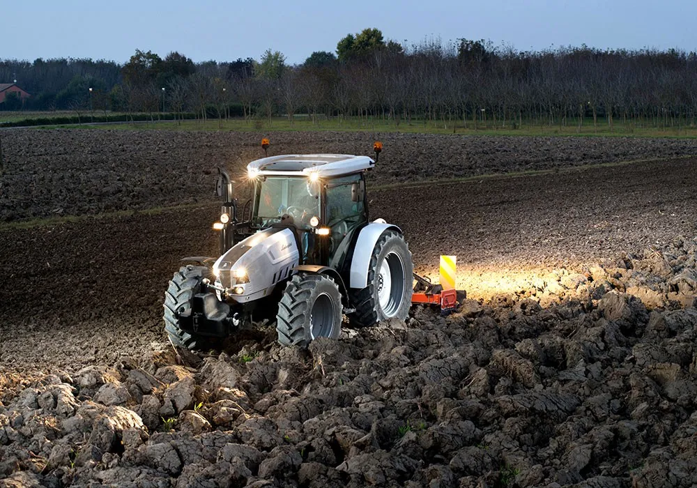 traktor lamborghini strike - slika 2