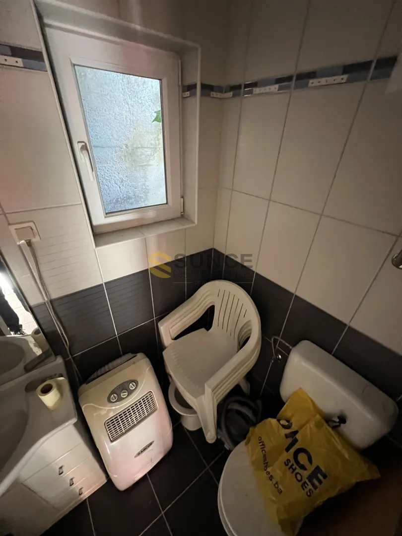 otok krk, samostojeća kuća od 300m2 s četiri i apartmana na lijepoj poziciji! - slika 22