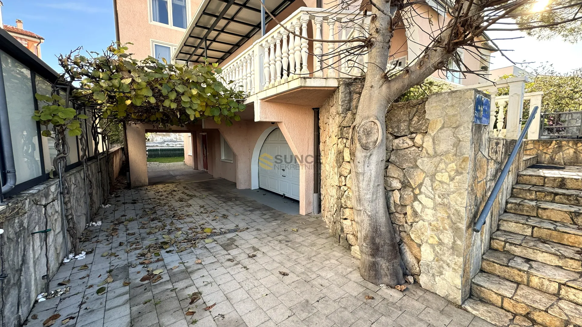 malinska dvojna kuća blizu centra i plaže! - slika 21