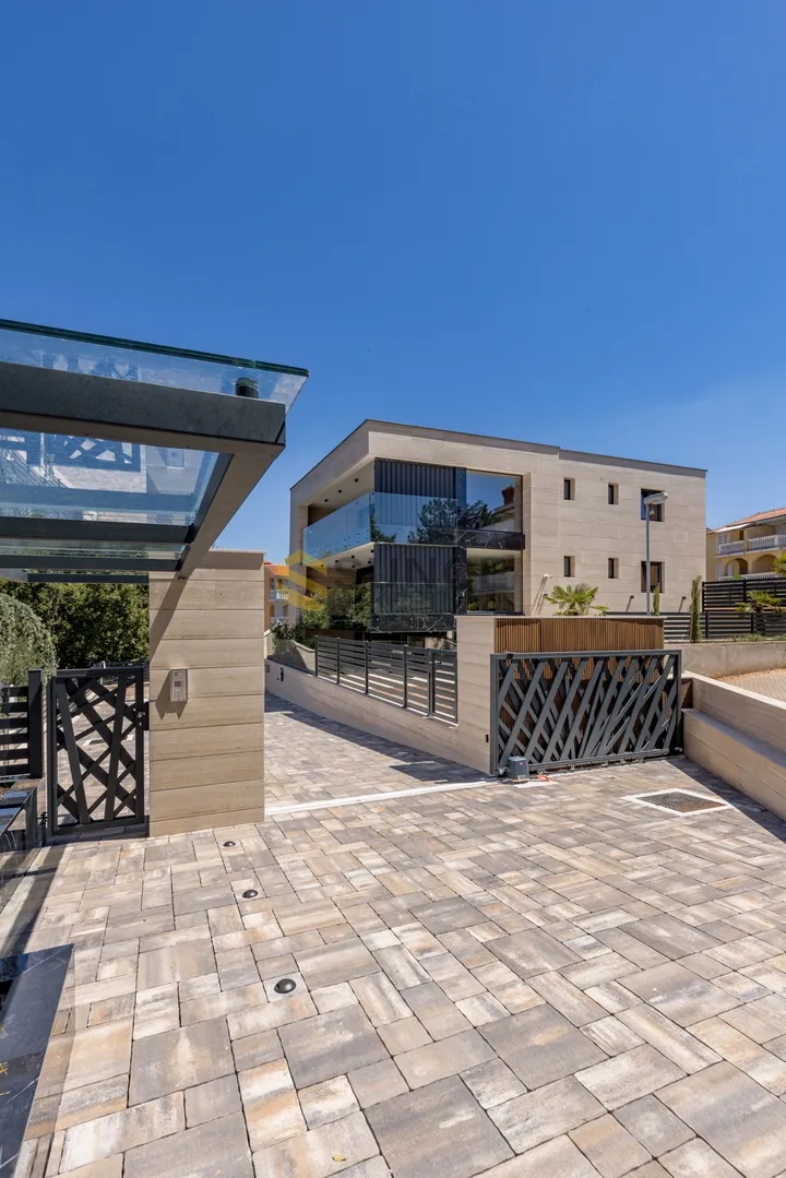 malinska, novi ekskluzivni apartman s bazenom samo 200m od mora! - slika 3