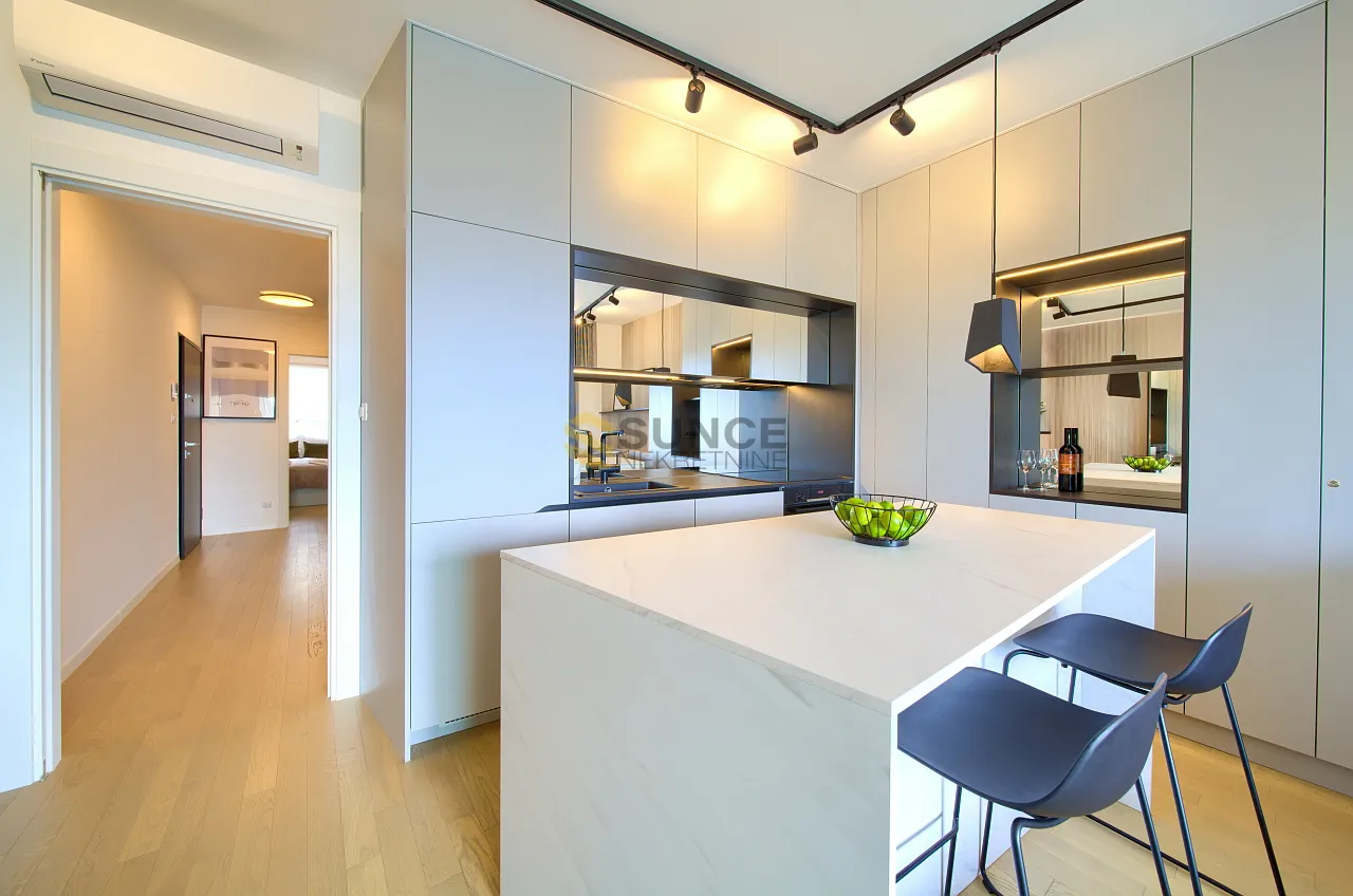 grad krk namješten apartman u prizemlju od 73m2! - slika 17