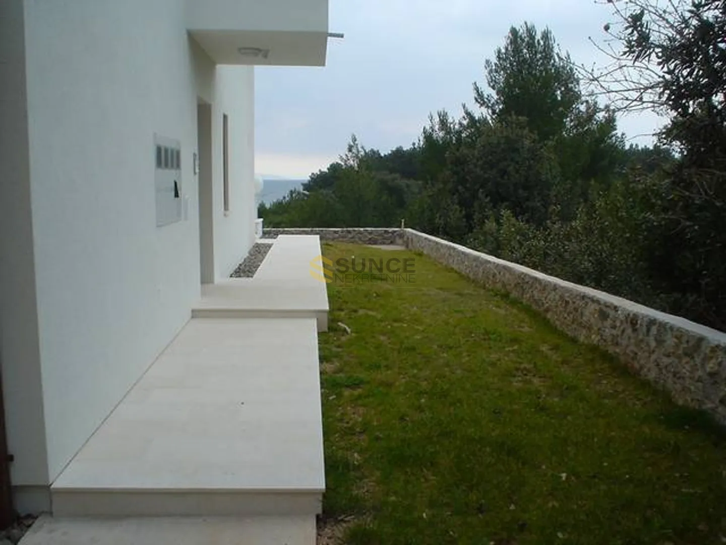 otok krk, grad krk,, vila na jedinstvenoj lokaciji prvi red do mora! - slika 6