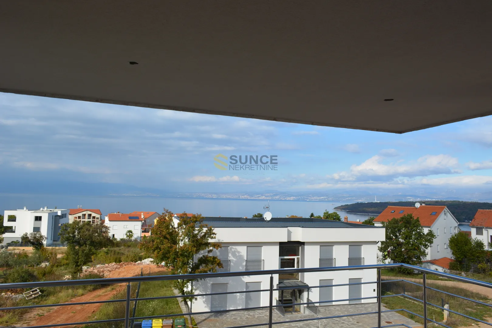otok krk, njivice, novi apartman s prekrasnim pogledom na more vrtom ! - slika 2